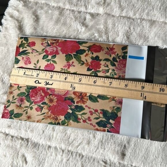 6” x 9” Poly Mailers Vintage Floral Design poly mailers- 40 self sealing mailers - Picture 10 of 11